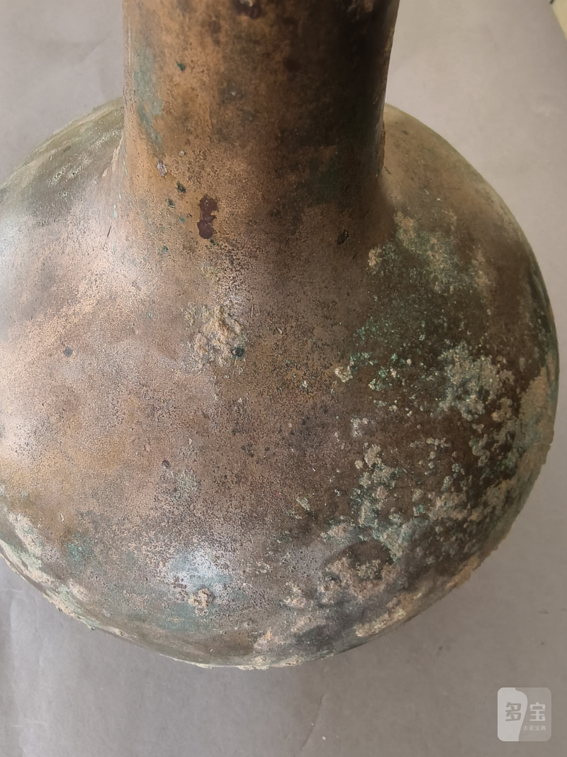 A bronze "garlic head" bottle vase - 图18